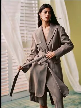 ASOS DESIGN tailored longline storm flap blazer in mocha. Size S. Brand new with